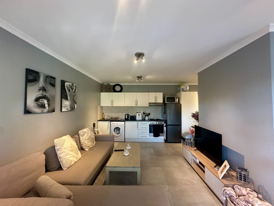 To Let 1 Bedroom Property for Rent in Rondebosch Western Cape